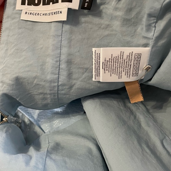 Rotate set (light blue not brown) - Picture 8 of 9